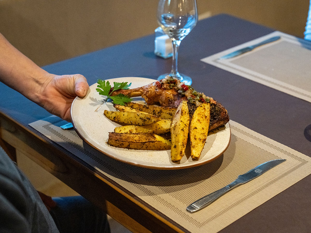 Restaurante Patagón — Patagón Hotel, El Calafate 1